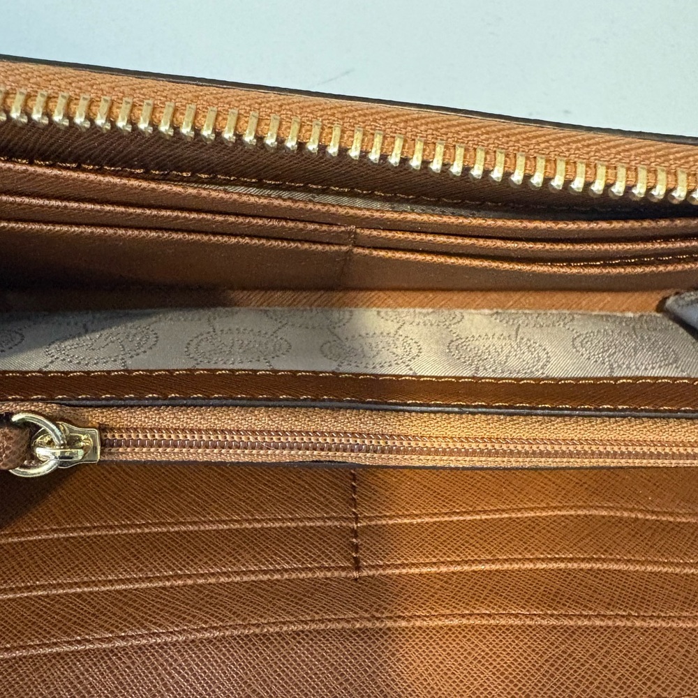MICHAEL KORS Brown Saffiano Zip Around clutch Wallet - Picture 6 of 8